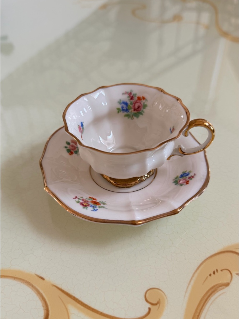 Vintage mini Linder KUEPS Bavaria Floral Bone China Teacup & Saucer  Gold Trim